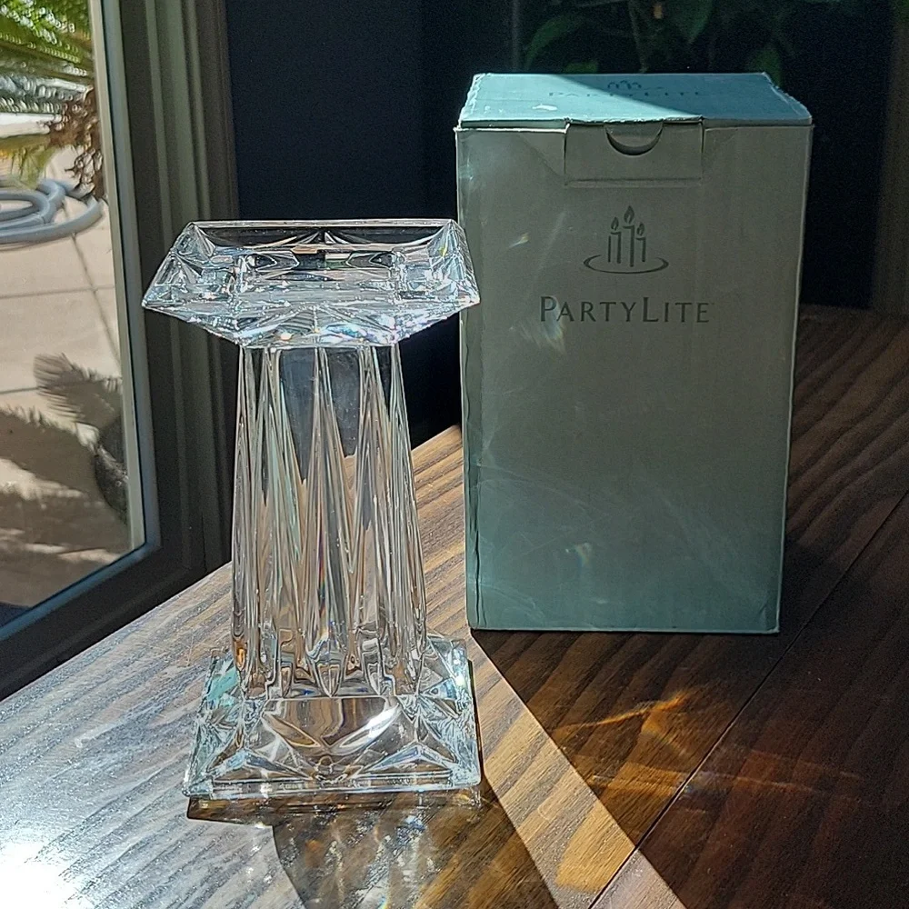 PARTYLITE P7374  7" 24% Lead Crystal Prism Pedestal Candle Holder - Picture 8 of 11